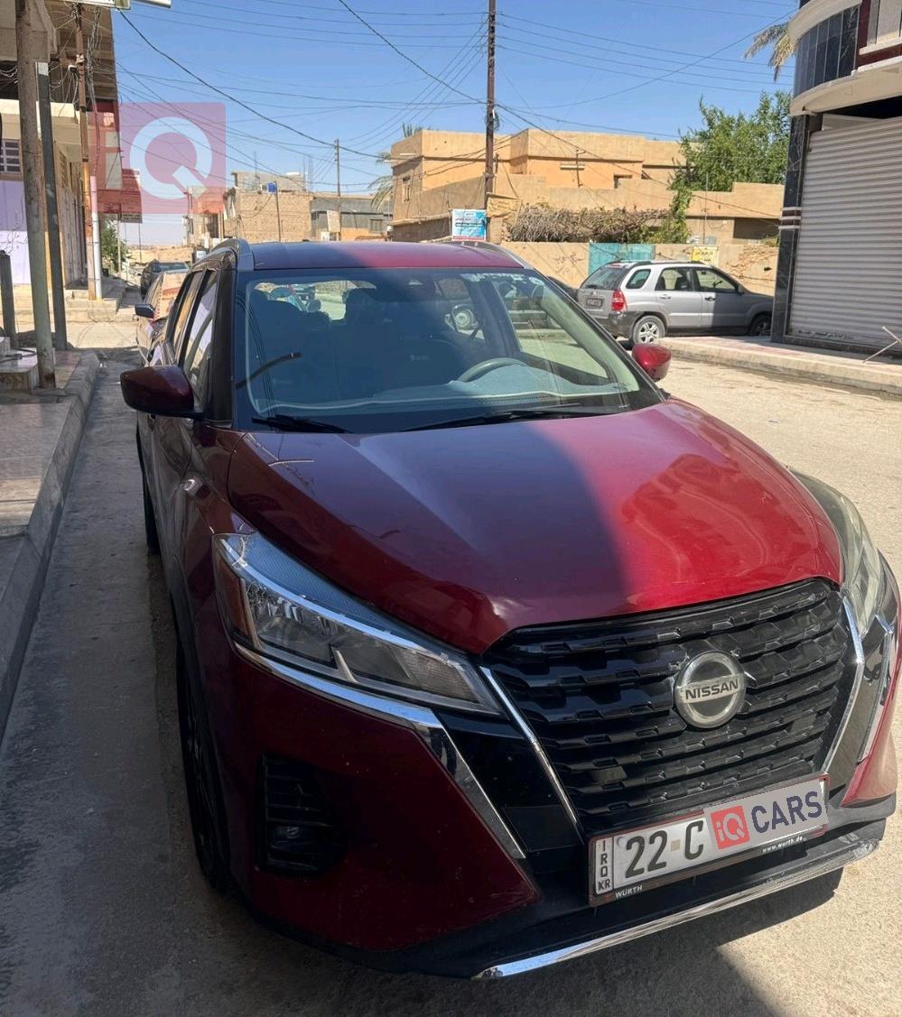 نیسان کیکس